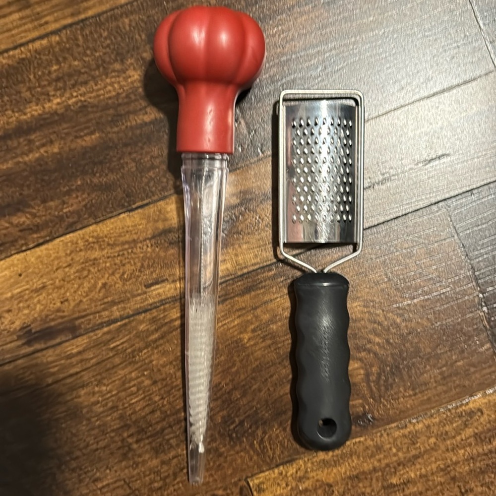 Farberware grater. Food Baster (unknown brand)
